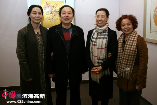 肖映梅写意花鸟中国画展在天美时代展出