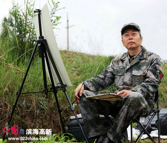 李翔在写生中