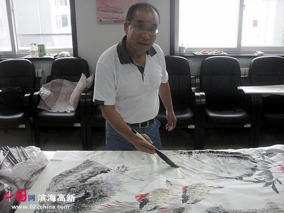 杨笑天笔下的《观景图》。