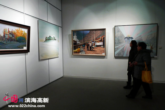 “天津市第四届油画双年展”12月14日在天津美术馆开幕。