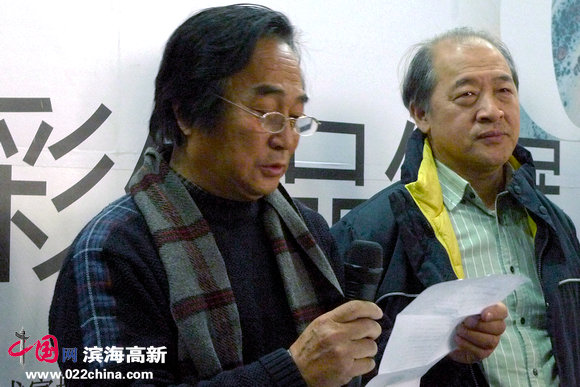 天津美协水彩专业委员会会长陈重武致词。