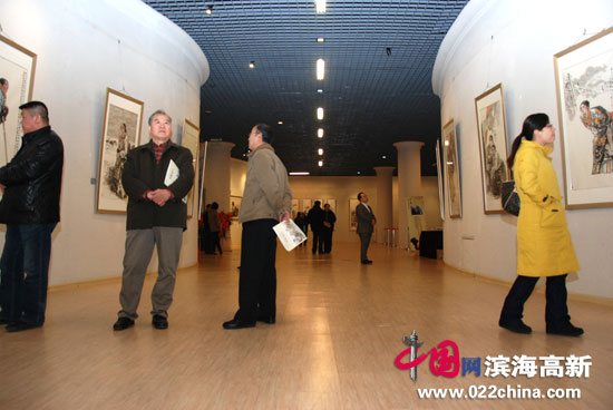 “西藏•遥远的眼神”沈世铎个人画展在天津港博览馆举办