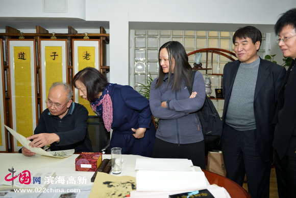 “津门名家书画笔会”2月23日在天津滨海高新区举行。