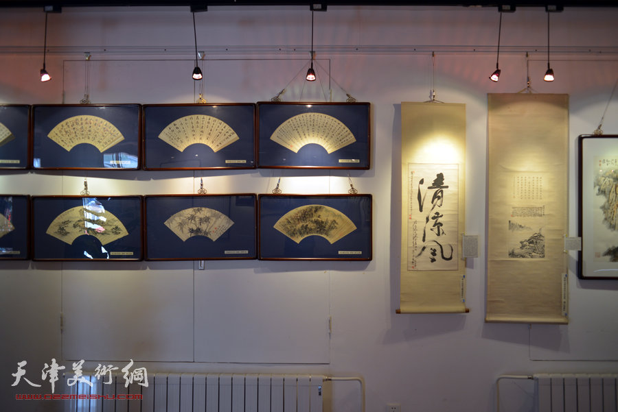 纪念龚望先生诞辰百年书画展在圣和轩书画园举行，图为现场展出的展品。