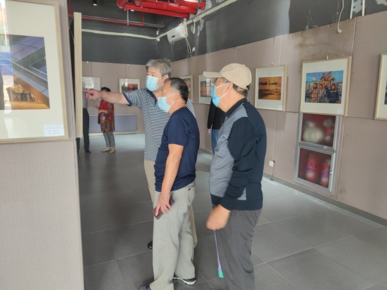 滨海新区优秀摄影作品交流展在滨海新区文化馆塘沽馆区展厅开展