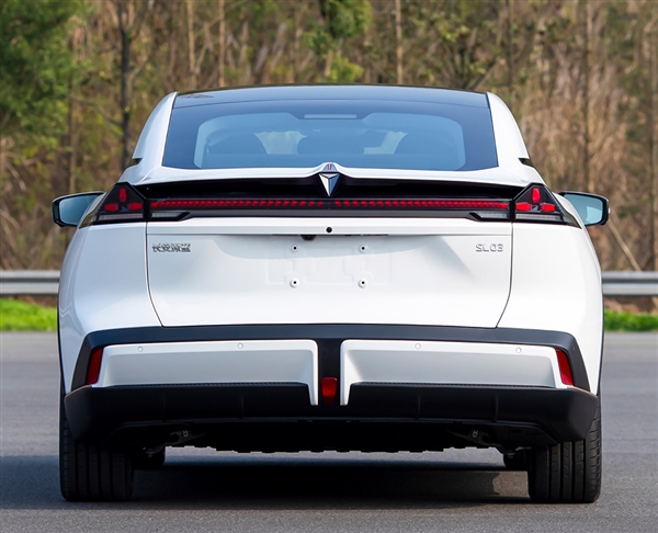 特斯拉Model 3国产最强敌手 长安深蓝C385申报：车标头次见！