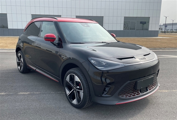 19万买奔驰电动车！Smart精灵巴博斯版亮相：动力暴增