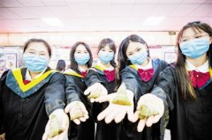 端午节期间天津科技大学准备12000余个粽子 免费发放给师生