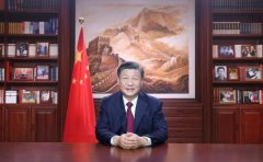 聆听新年贺词 读懂相框里的故事