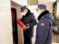 近距离感受消防队员不一样的春节 昼夜坚守岗位守卫万家团圆