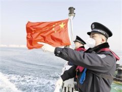 塘沽边检站日前联合大沽口海事局开展春节假期海上巡查行动