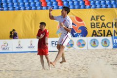中国男子沙滩足球队连进4球实现逆转，以4:1击败黎巴嫩队